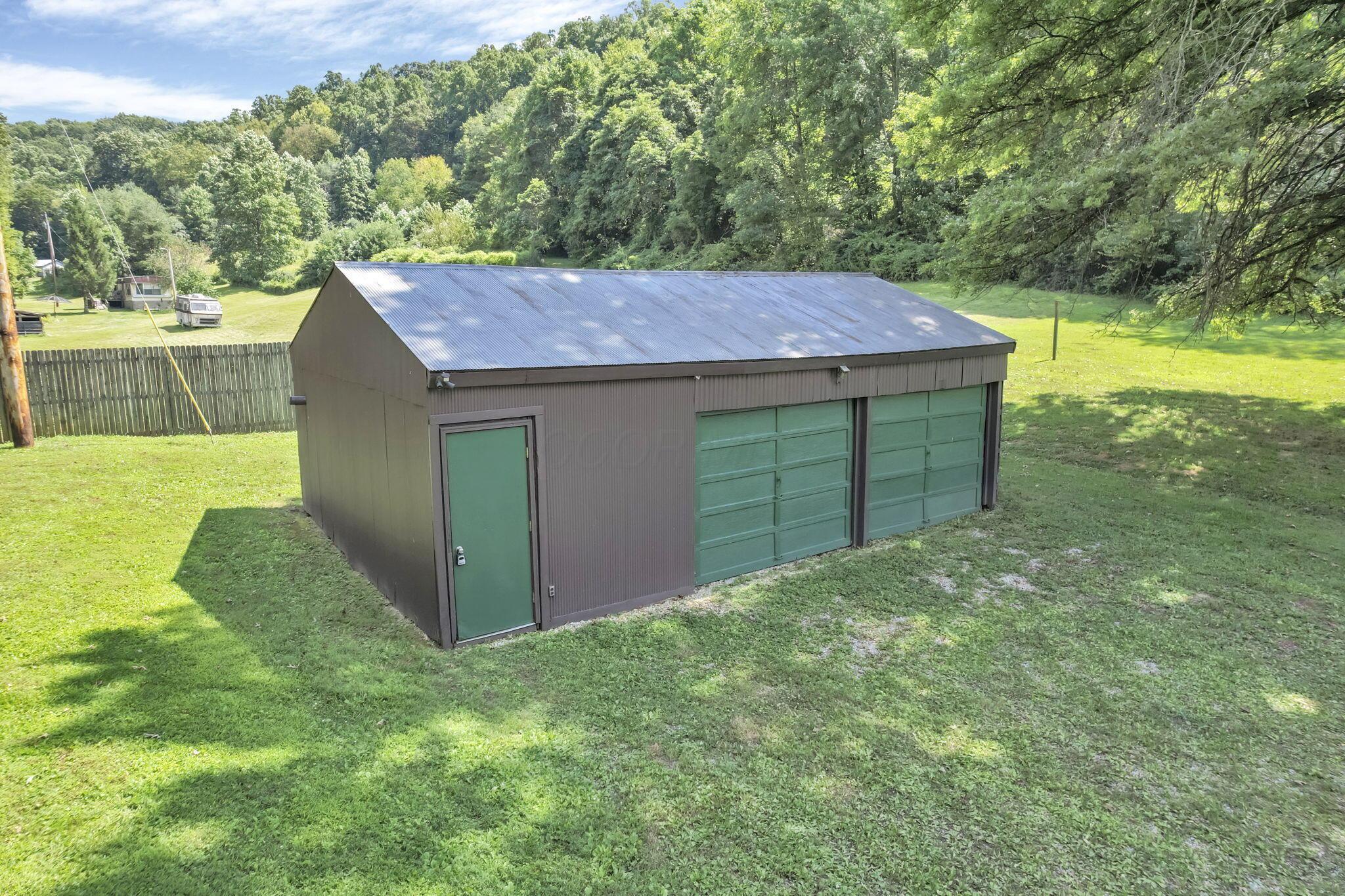 23087 Bigham Road Rockbridge, OH 43149 - Photo 22 of 27 31-web-or-mls-23087-bigham-rd