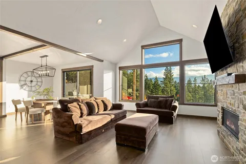 $1,495,000 | 120 Owl Ridge Drive, Cle Elum, WA 98922