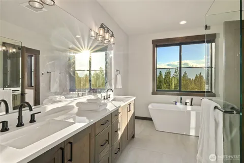 $1,495,000 | 120 Owl Ridge Drive, Cle Elum, WA 98922