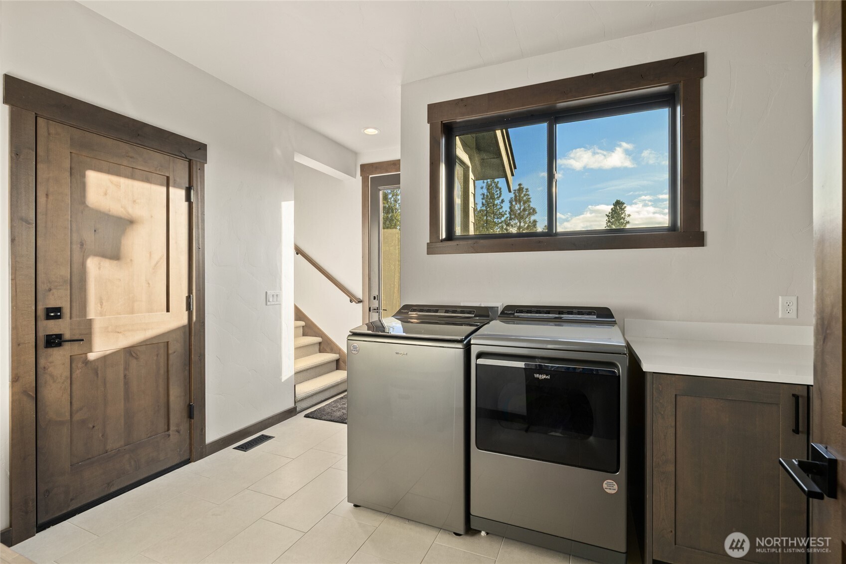 120 Owl Ridge Drive Cle Elum, WA 98922 - Photo 24 of 34 a utility room with dryer and washer
