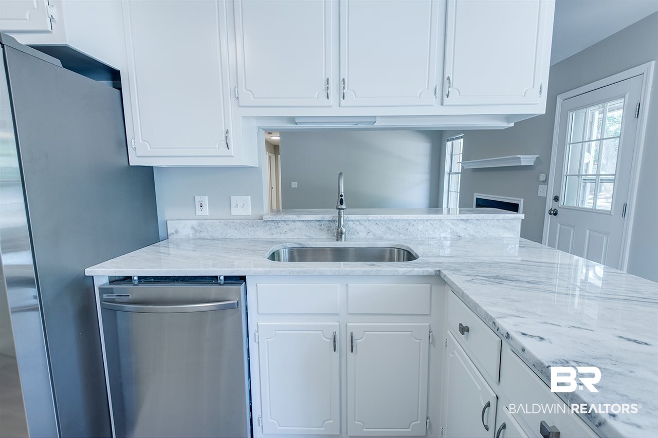 350 Ridgewood Drive Daphne, AL 36526 - Photo 12 of 25