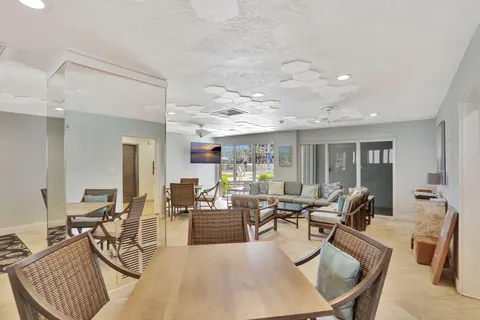 $410,000 | 1069 Hillsboro Mile, Unit 705, Pompano Beach, FL 33062