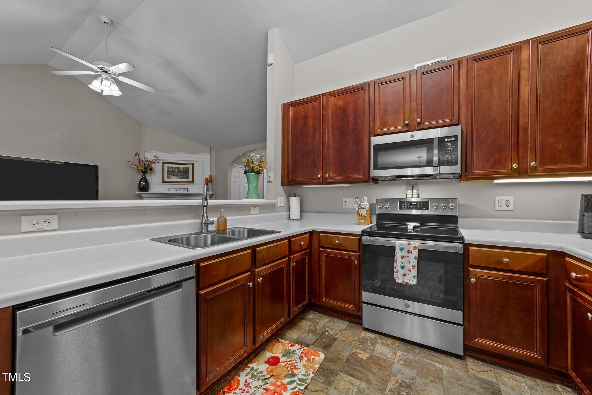 5629 Keowee Way Raleigh, NC 27616 - Photo 12 of 32 25-web-or-mls-VB4A2707