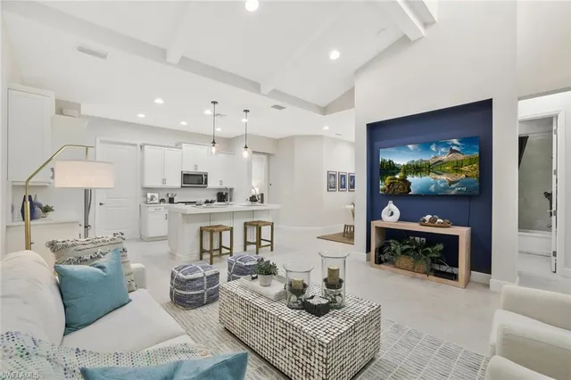 $680,000 | 7060 Saona Court, Naples, FL 34113