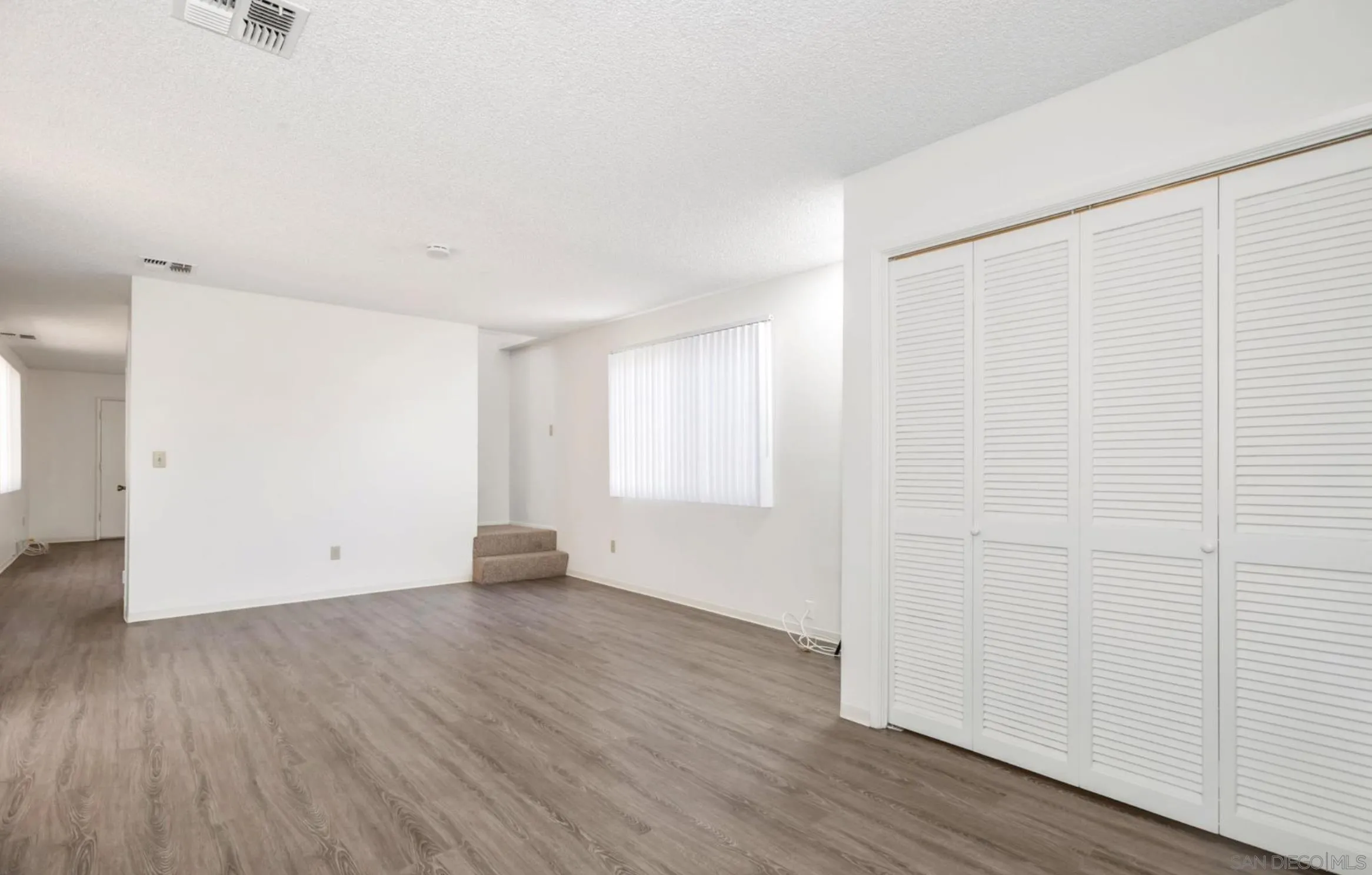 426 Sacramento Avenue Spring Valley, CA 91977 - Photo 8 of 21