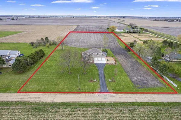 $650,000 | 1758 North 44th Road, Leland, IL 60531