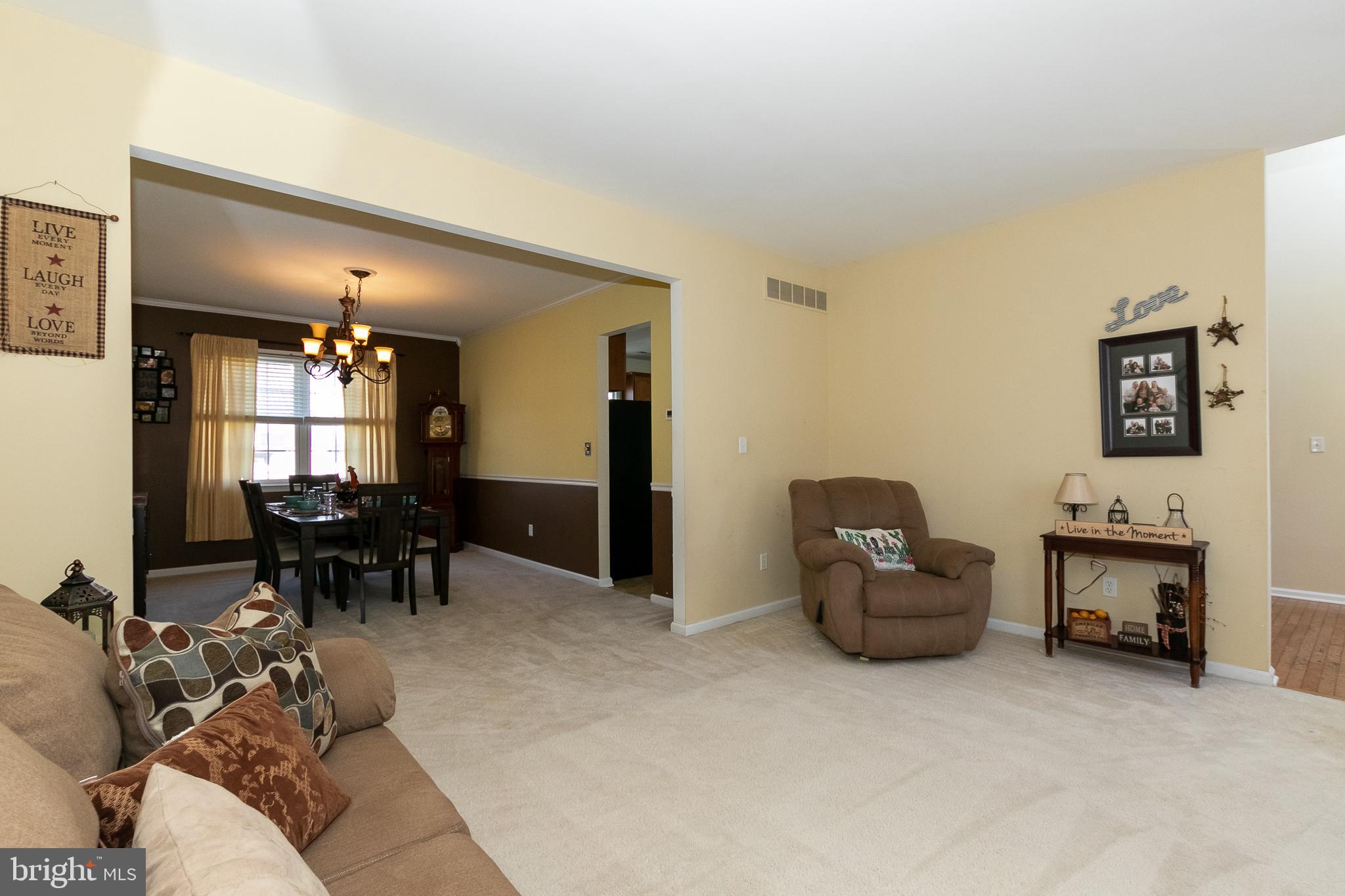 23 Honeysuckle Drive Sewell, NJ 08080 - Photo 12 of 59