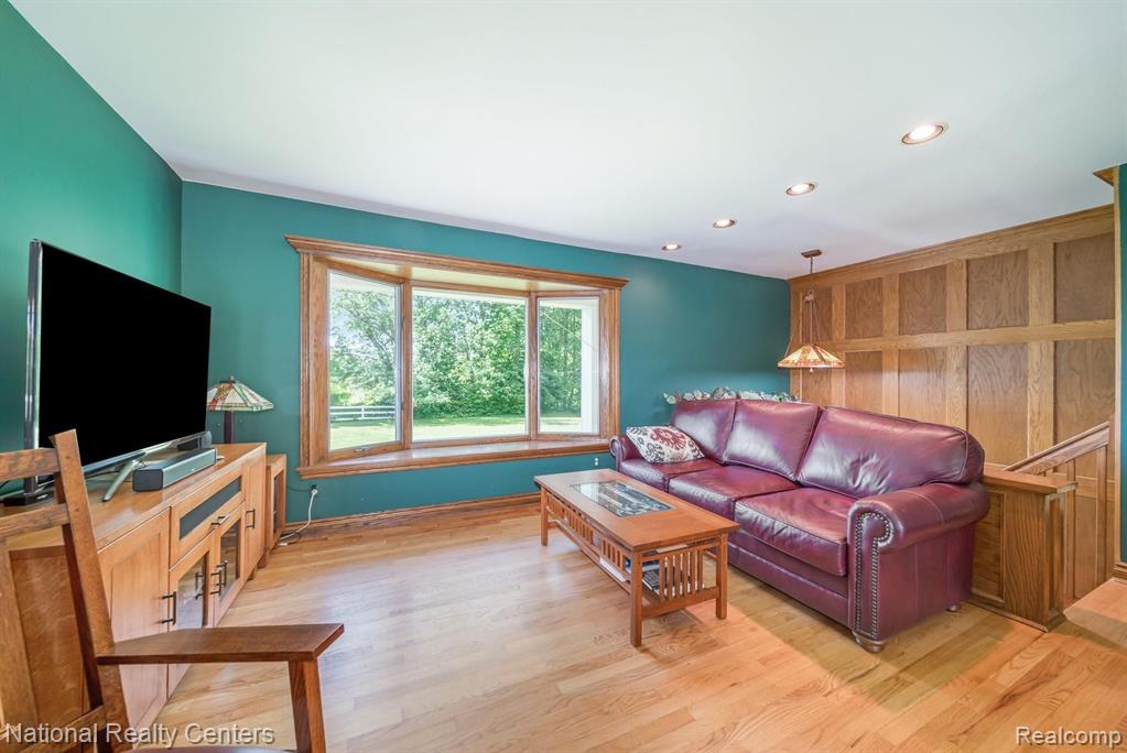 5700 Hagerman Road Leonard, MI 48367 - Photo 9 of 41