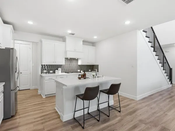 $575,000 | 972 Rebecca Drive, Allen, TX 75013