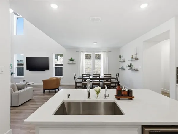 $575,000 | 972 Rebecca Drive, Allen, TX 75013