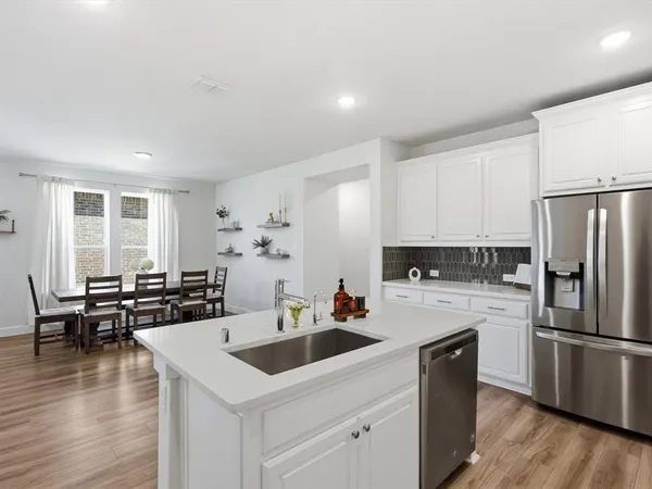 $575,000 | 972 Rebecca Drive, Allen, TX 75013