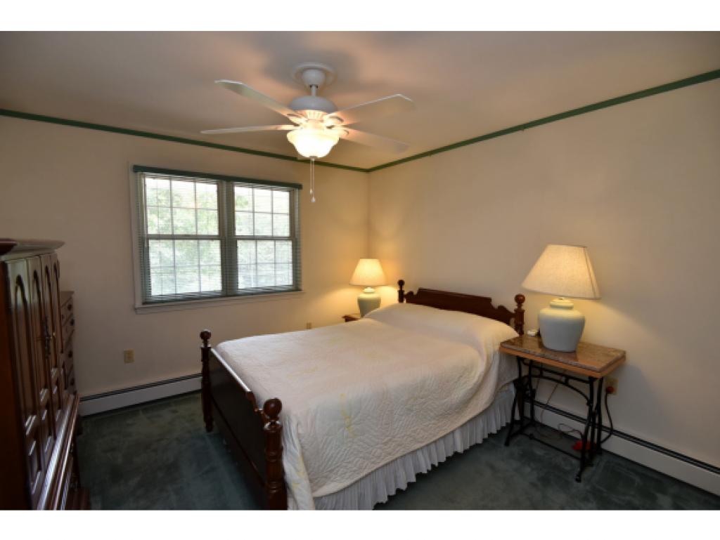 38 Holbrook Road Bedford, NH 03110 - Photo 13 of 30
