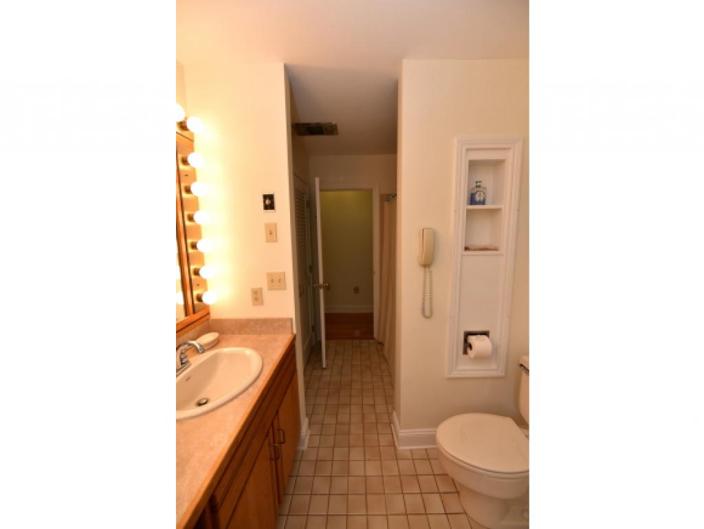 38 Holbrook Road Bedford, NH 03110 - Photo 17 of 30