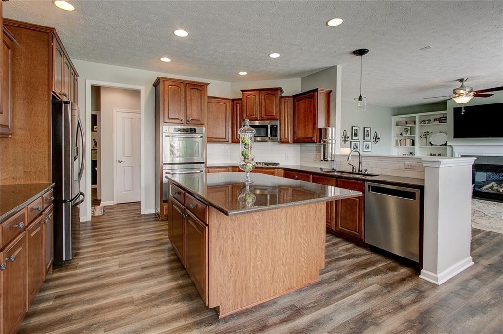 10299 Ranford Boulevard Fishers, IN 46040 - Photo 16 of 51 Gallery Image 16