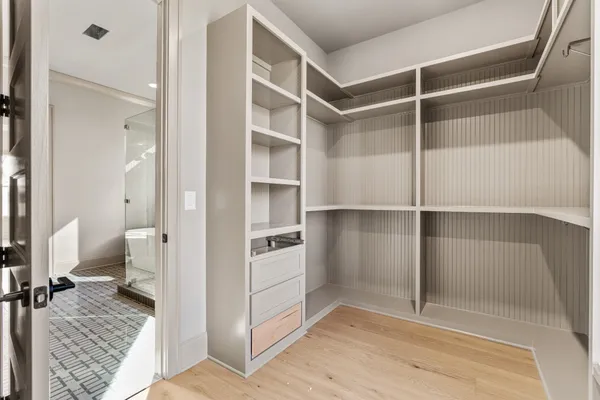 a view of house with a outdoor space