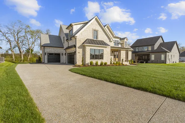 $999,900 | 4606 Pat Nixon Court, Unit 33, Murfreesboro, TN 37130