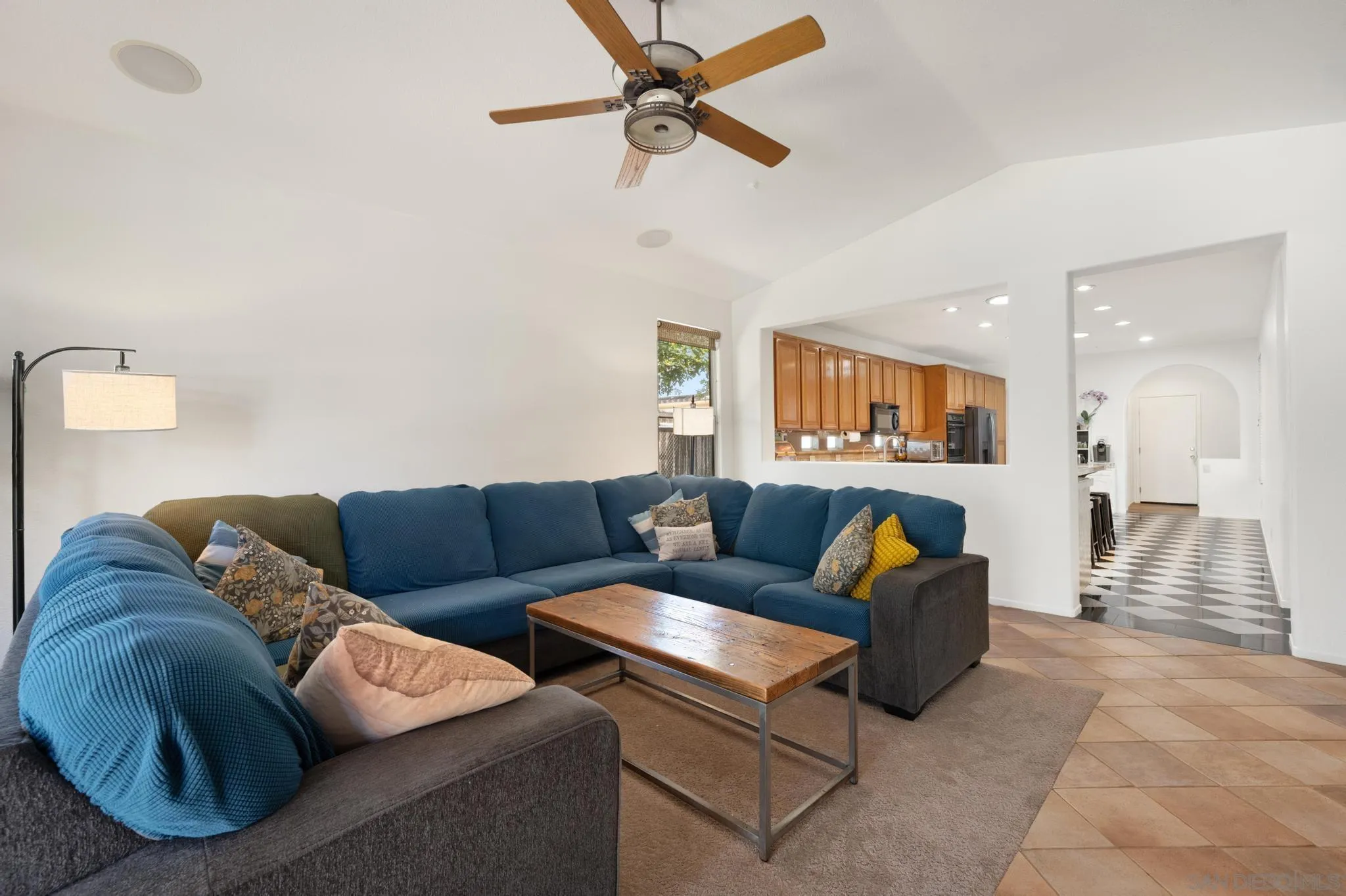 23623 Isla Del Rey Ramona, CA 92065 - Photo 12 of 52 Gallery Image 12