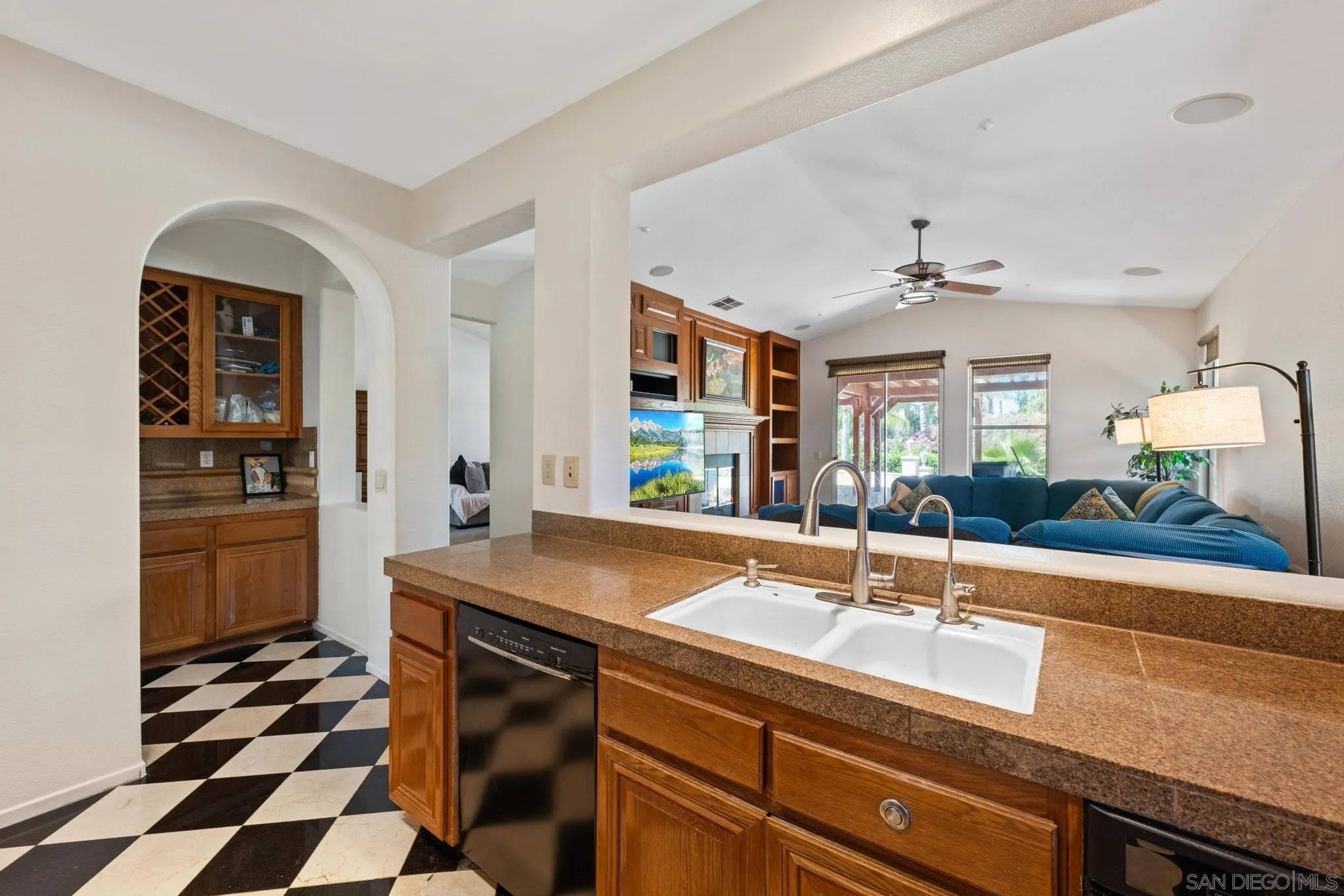 23623 Isla Del Rey Ramona, CA 92065 - Photo 15 of 52 Gallery Image 15
