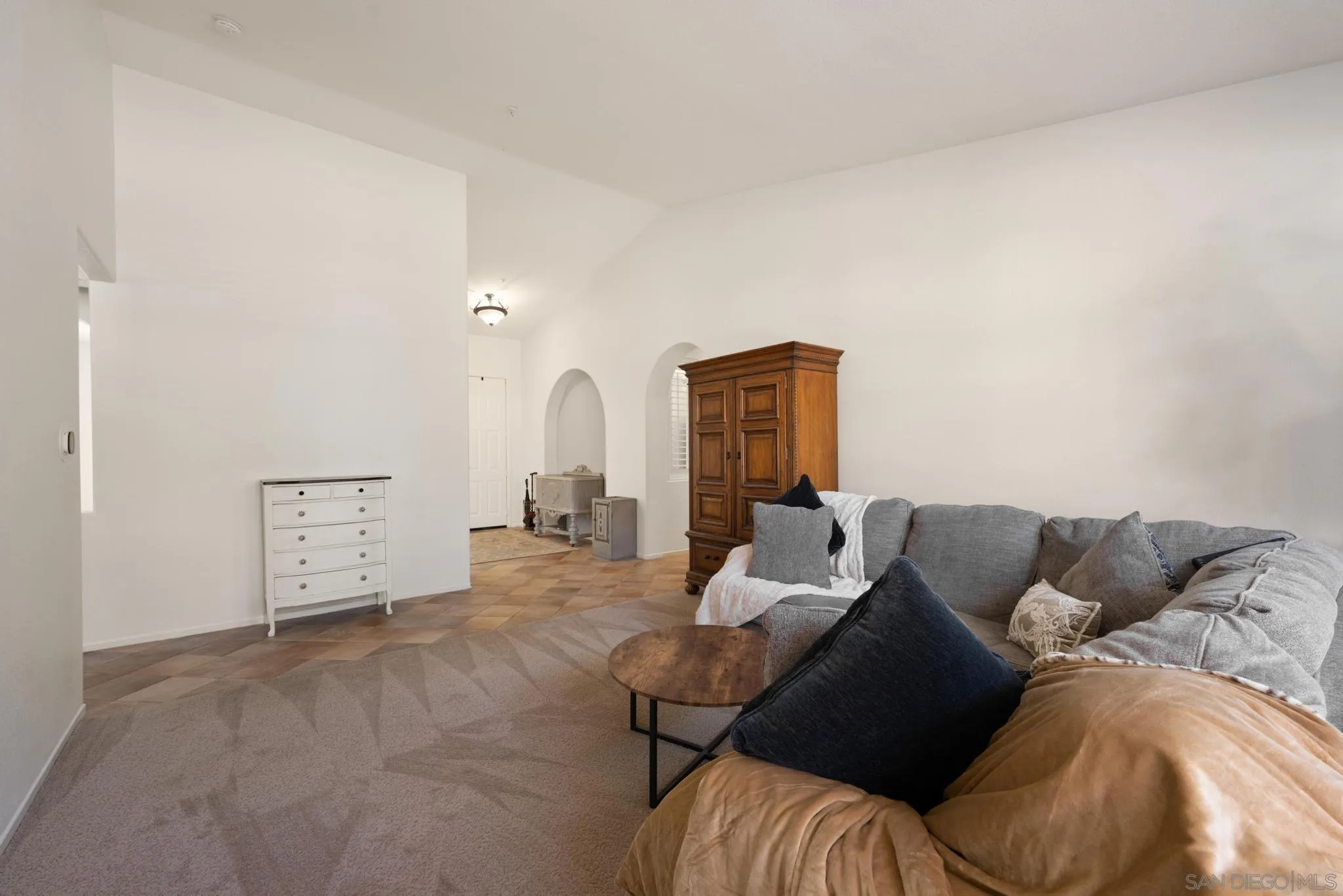 23623 Isla Del Rey Ramona, CA 92065 - Photo 9 of 52 Gallery Image 9