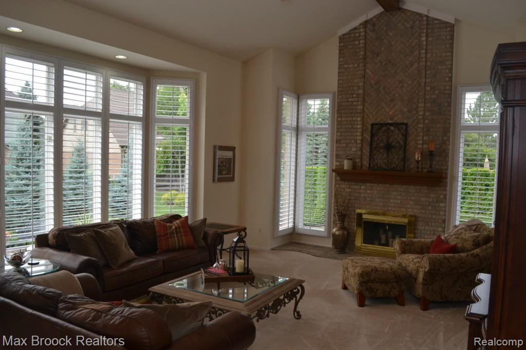 3077 Mapleridge Court Rochester Hills, MI 48309 - Photo 25 of 49
