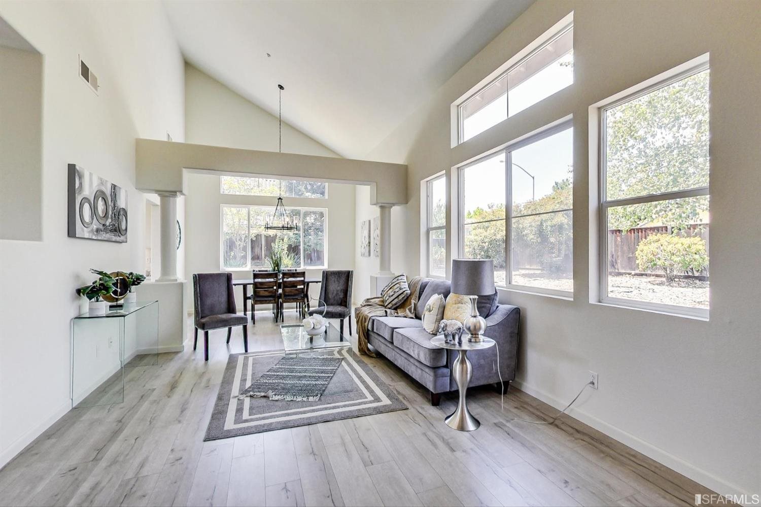 636 Ridgecrest Circle Livermore, CA 94551 - Photo 5 of 38 Gallery Image 5