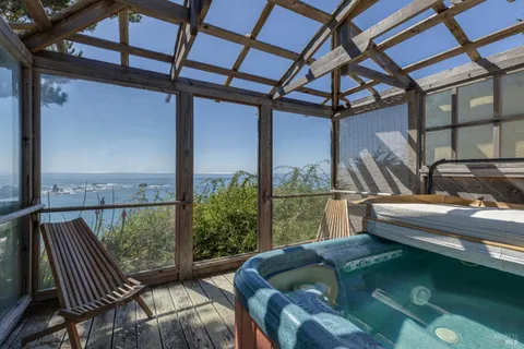 $3,310,000 | Undisclosed Address, Albion, CA 95410