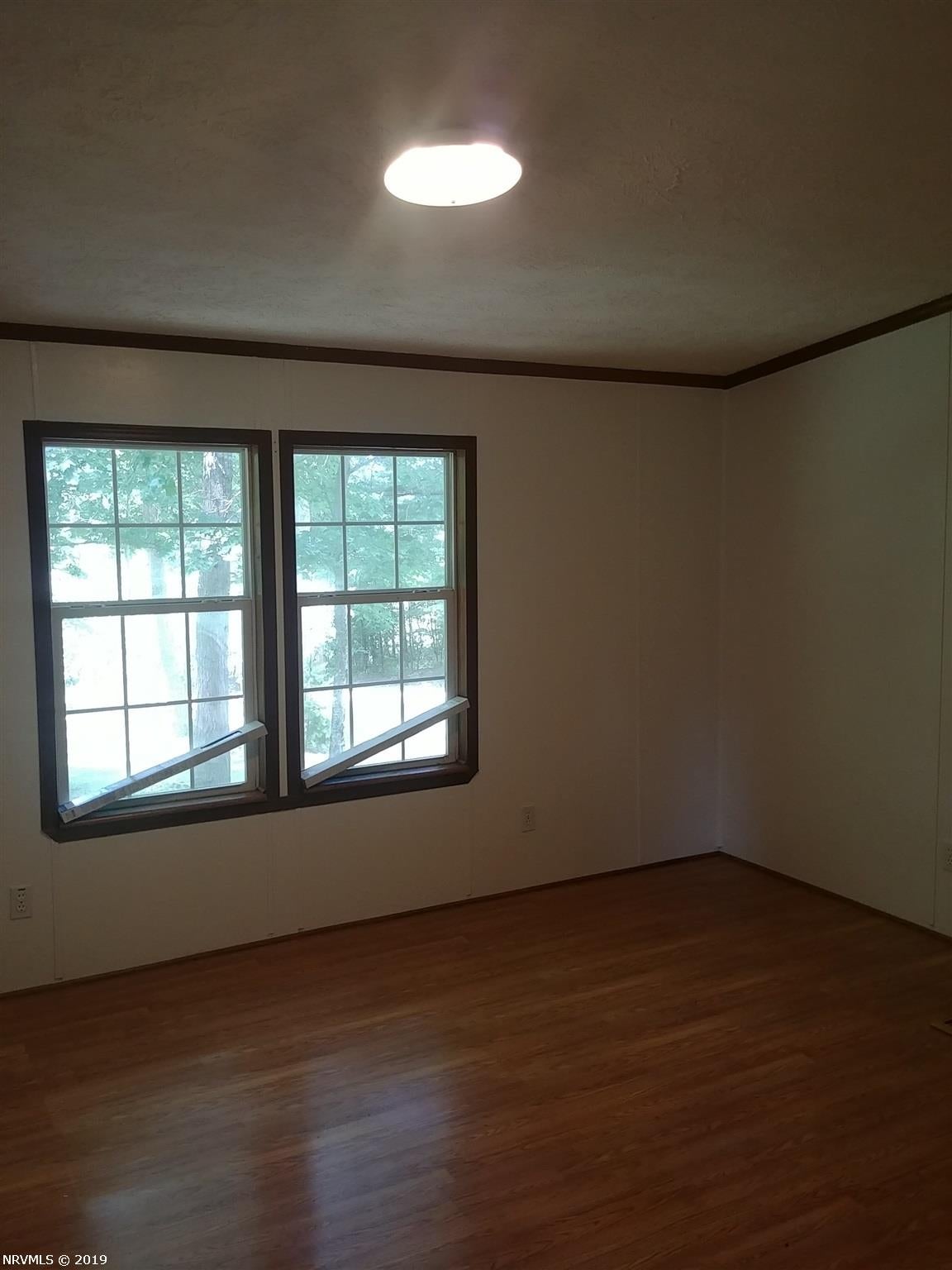 2160 Gate Road Christiansburg, VA 24073 - Photo 13 of 32 Gallery Image 13