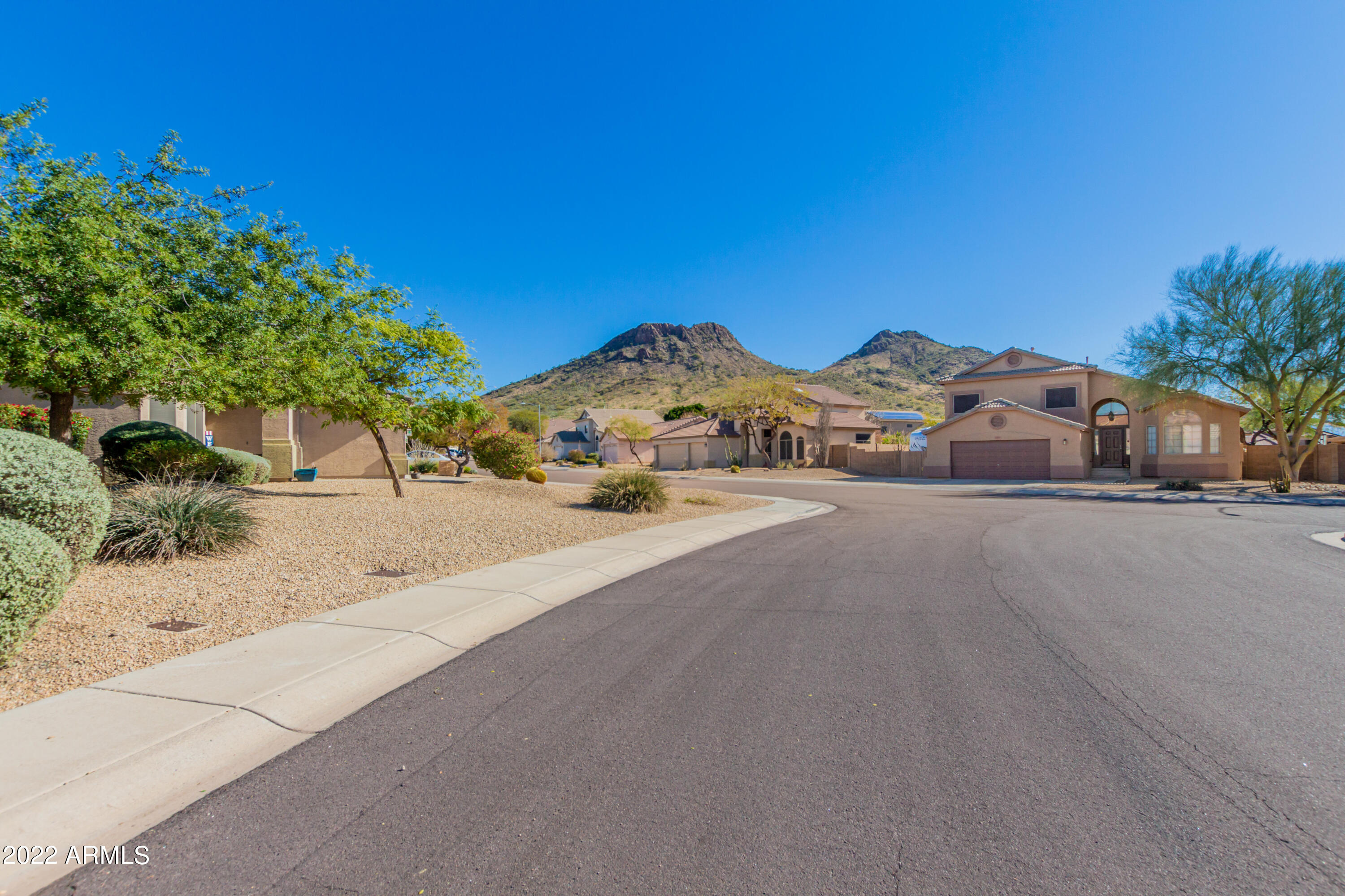 6520 West Briles Road Phoenix, AZ 85083 - Photo 8 of 64 09 - Briles