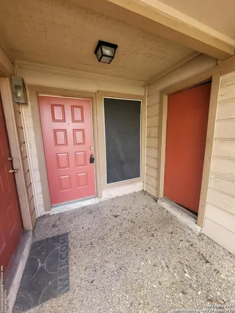 $1,185 | 8936 Golden Brook, San Antonio, TX 78250