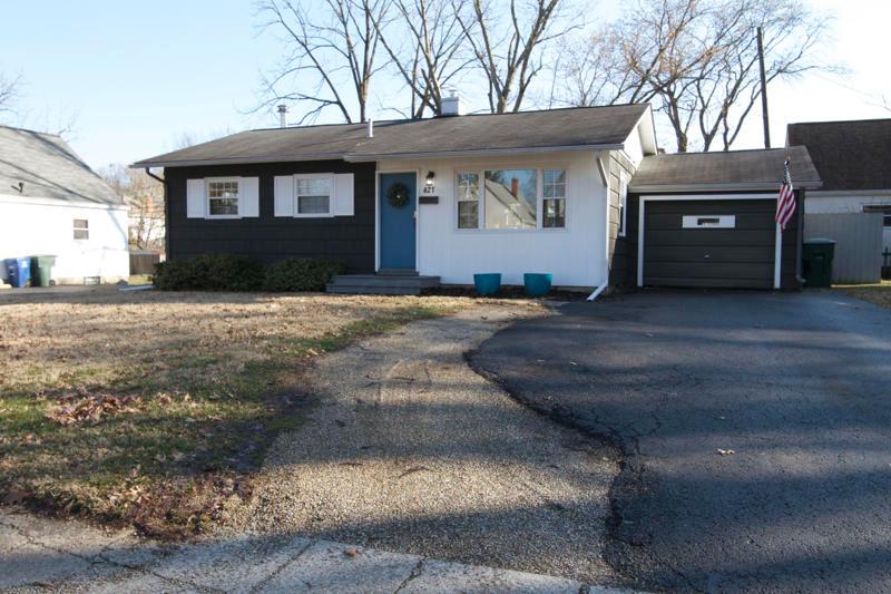 421 Chase Road Columbus, OH 43214 - Photo 1 of 26 Gallery Image 1