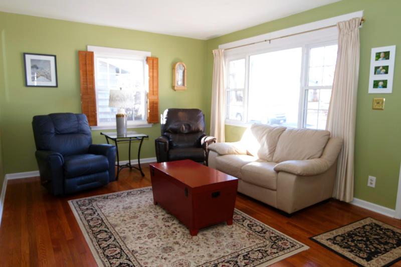 421 Chase Road Columbus, OH 43214 - Photo 3 of 26 Gallery Image 3