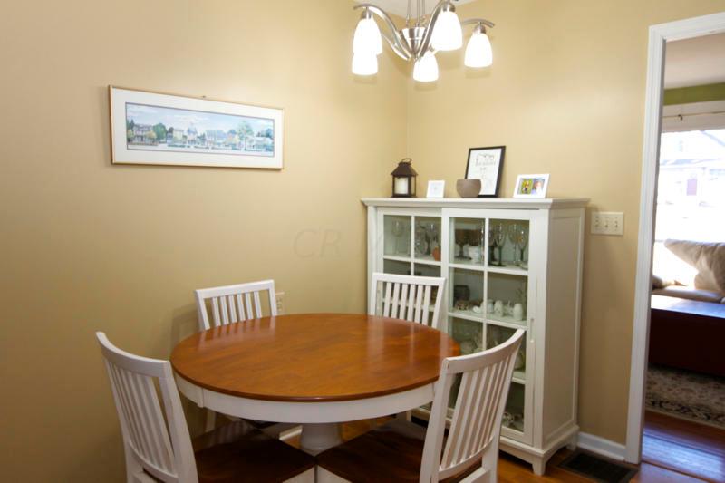 421 Chase Road Columbus, OH 43214 - Photo 4 of 26 Gallery Image 4