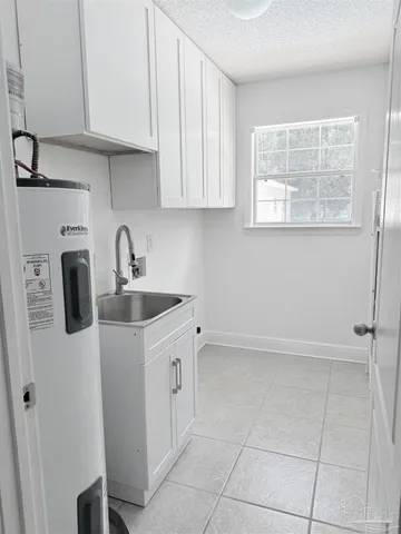 $392,500 | 5819 Hermitage Circle, Milton, FL 32570