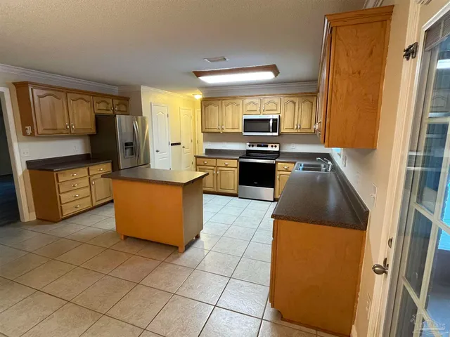 $392,500 | 5819 Hermitage Circle, Milton, FL 32570