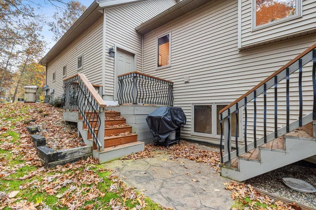 $799,900 | 5240 Brookestone Drive Northeast, Rockford, MI 49341