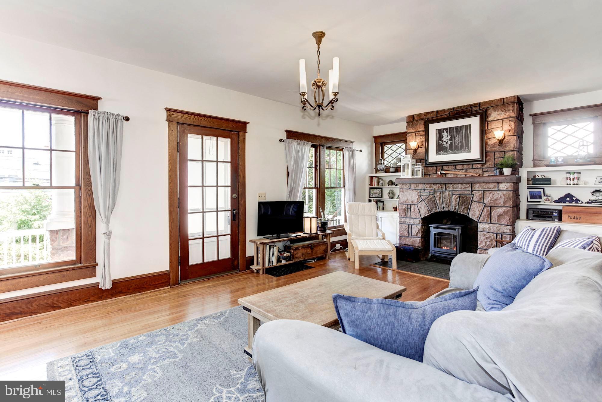 8804 Quarry Road Manassas, VA 20110 - Photo 14 of 60 Spacious Living Room with Gas Fireplace