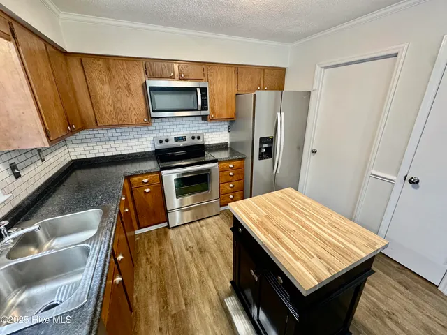 $1,400 | 100 David Drive, Unit E12, Greenville, NC 27858