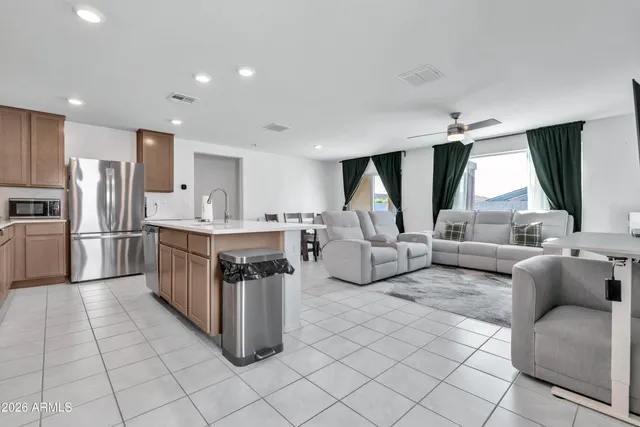 $369,999 | 3822 South 84th Lane, Tolleson, AZ 85353