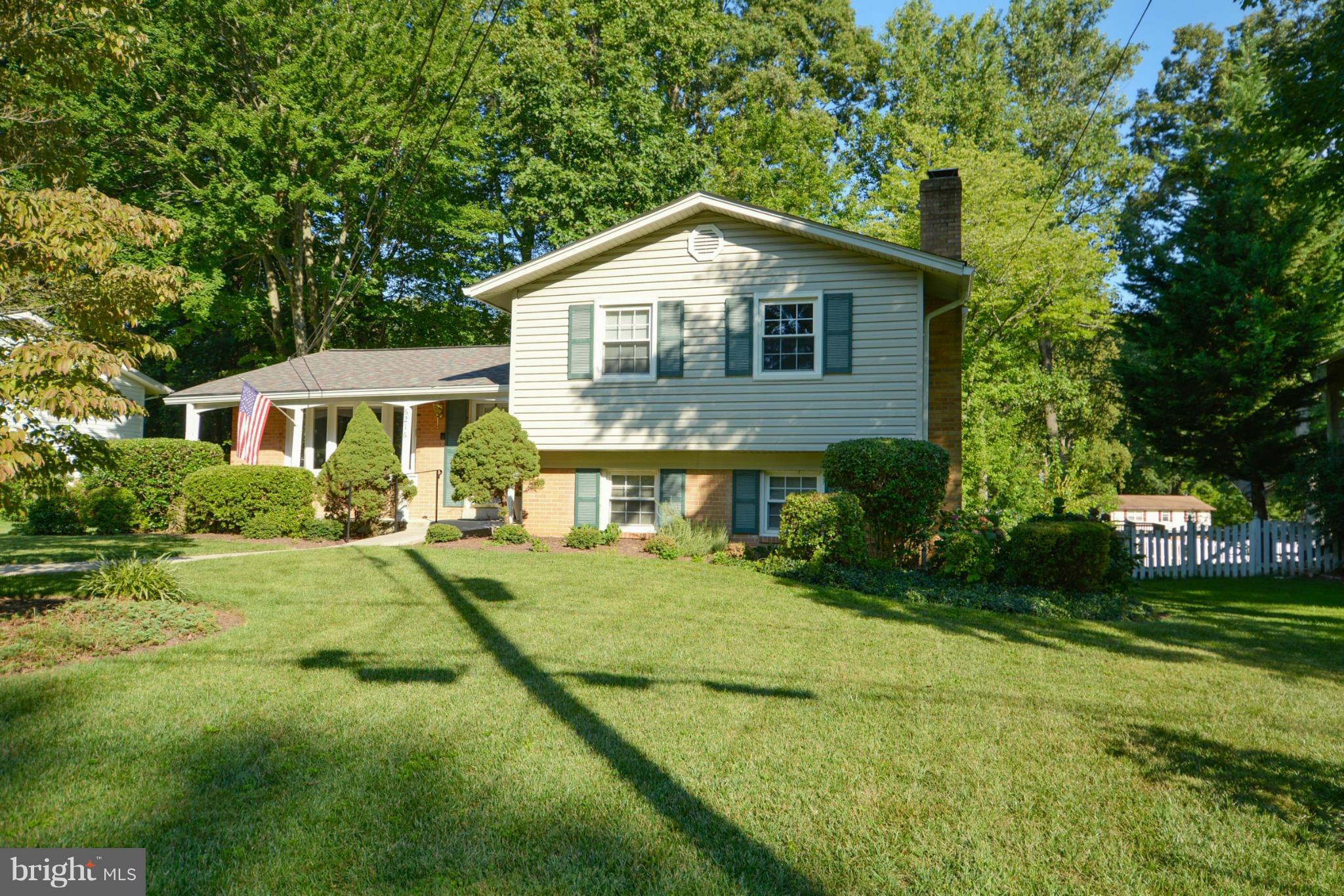 6216 Tyner Street Springfield, VA 22152 - Photo 2 of 30 Exterior (Front)