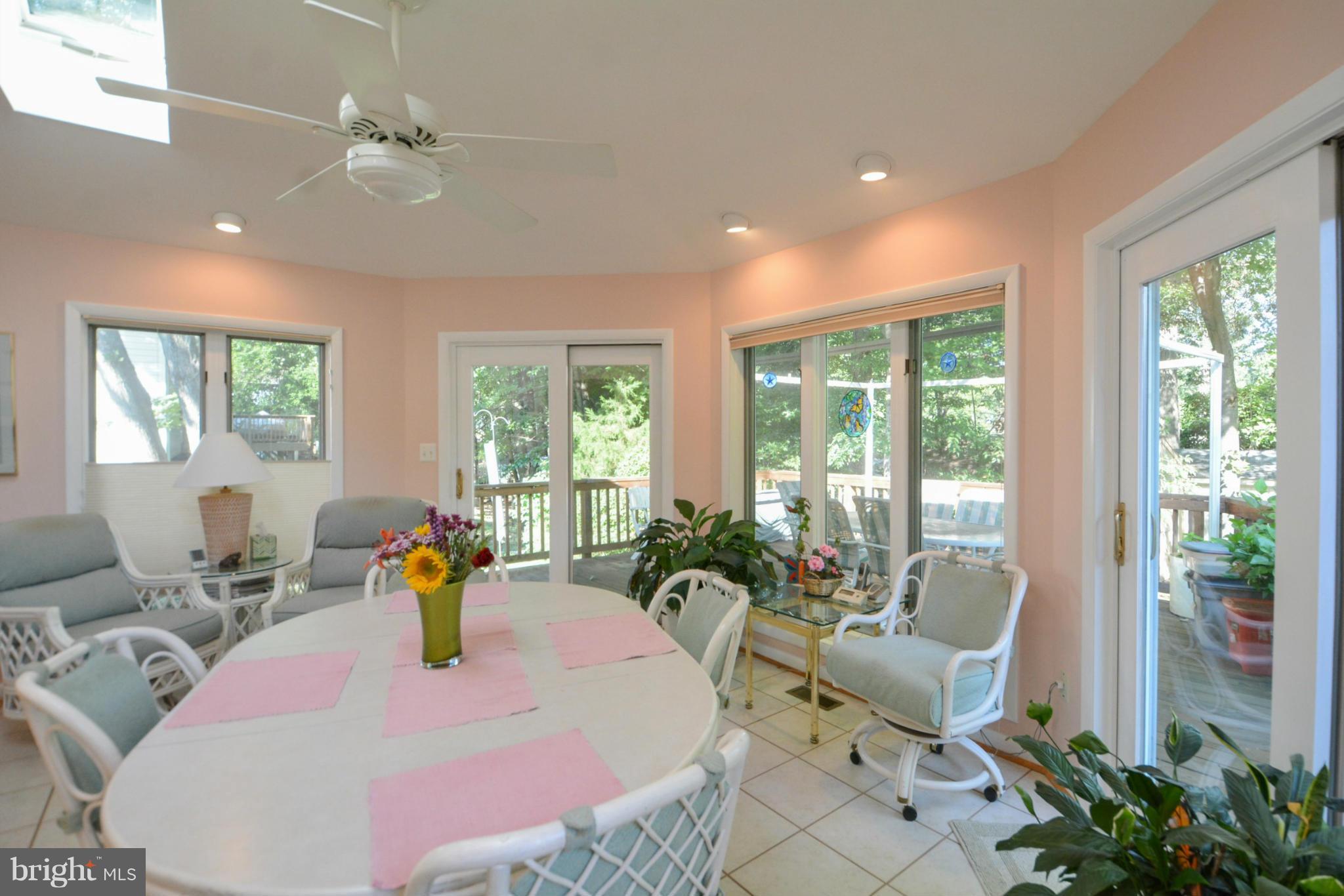6216 Tyner Street Springfield, VA 22152 - Photo 8 of 30 Sun Room