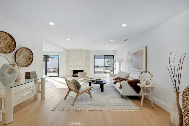 $1,999,000 | 21211 Binghampton Circle, Huntington Beach, CA 92646