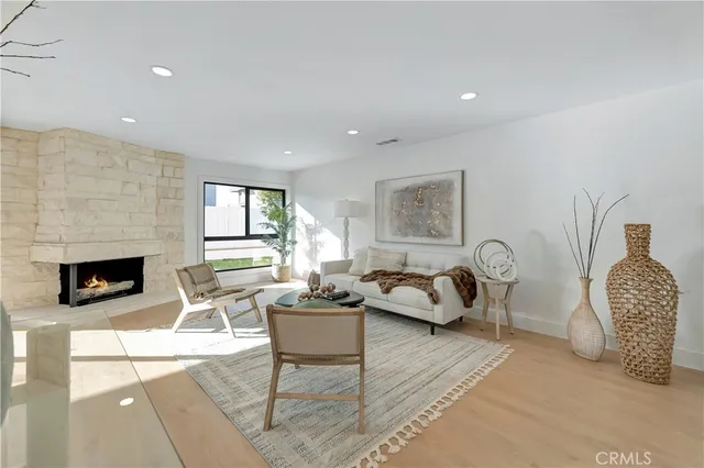 $1,999,000 | 21211 Binghampton Circle, Huntington Beach, CA 92646