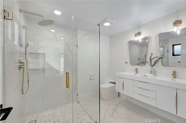 $1,999,000 | 21211 Binghampton Circle, Huntington Beach, CA 92646