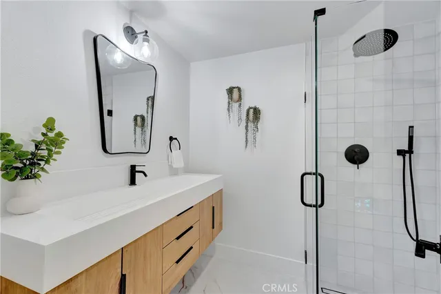 $1,999,000 | 21211 Binghampton Circle, Huntington Beach, CA 92646