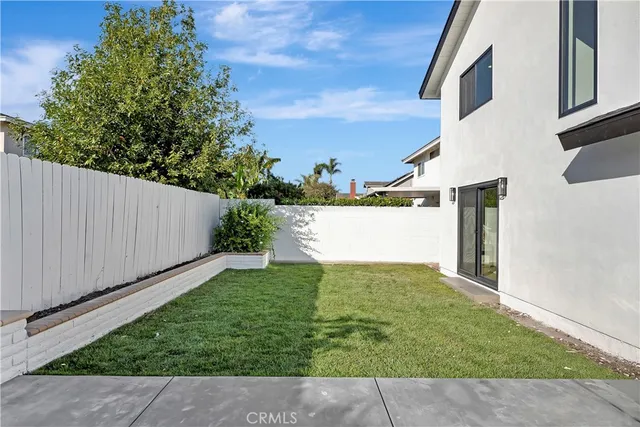 $1,999,000 | 21211 Binghampton Circle, Huntington Beach, CA 92646