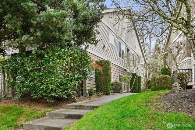 $385,000 | 2200 Tolmie Avenue, Unit D1, DuPont, WA 98327