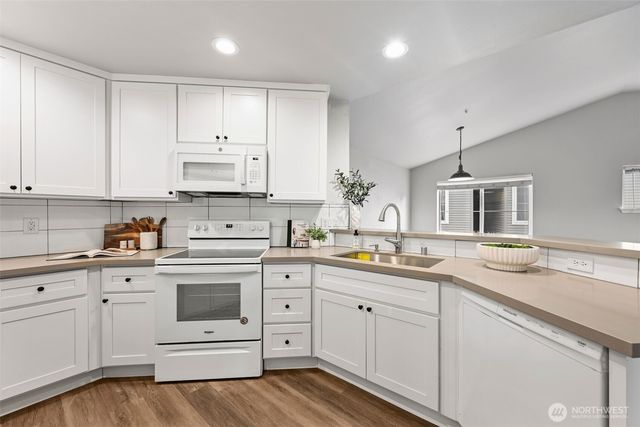 $385,000 | 2200 Tolmie Avenue, Unit D1, DuPont, WA 98327