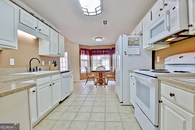 $400,000 | 125 Wendy Way, Fayetteville, GA 30215