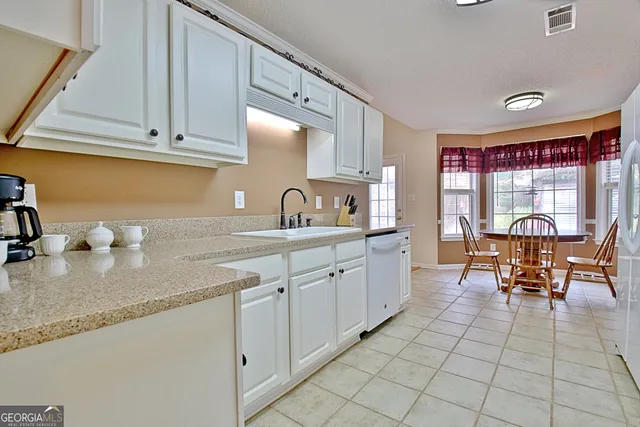 $400,000 | 125 Wendy Way, Fayetteville, GA 30215