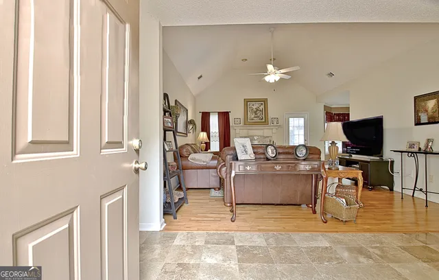 $400,000 | 125 Wendy Way, Fayetteville, GA 30215